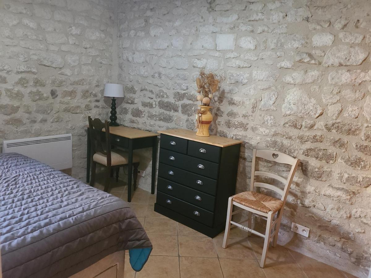 Les Gites De Brives Bagian luar foto